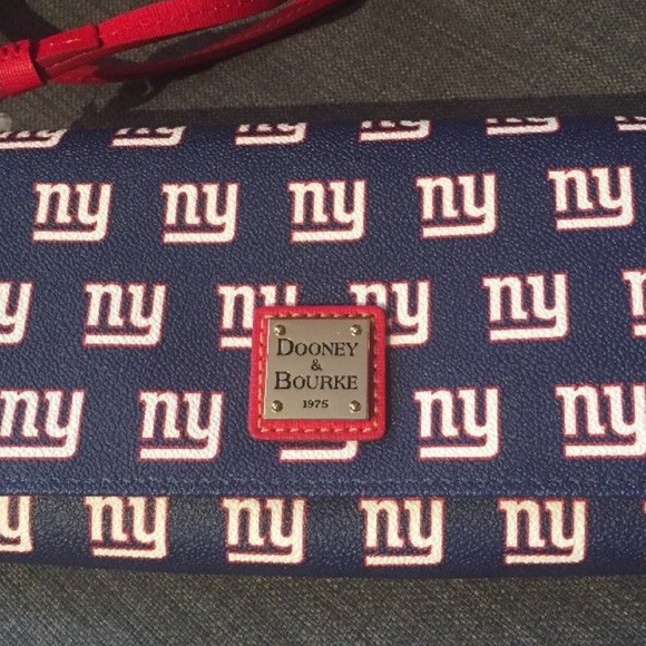 Dooney & Bourke New York Giants Daphne Crossbody - Picture 2 of 7